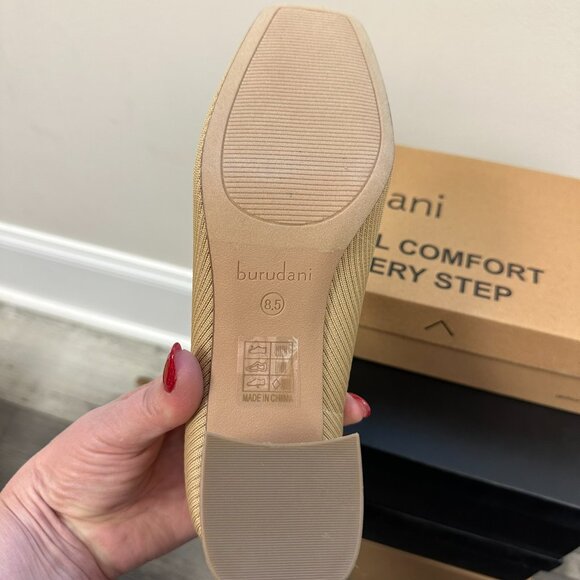 NEW in Box – Burudani Women’s Block Heel Knit Pumps, Beige, Size 8.5 - Picture 2 of 2
